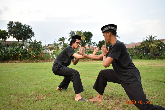 Dua pesilat Pahaman sedang berlatih. Foto: Dok. Pribadi