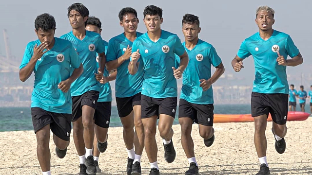 Latihan Timnas Indonesia di Dubai, Uni Emirat Arab. Foto: PSSI