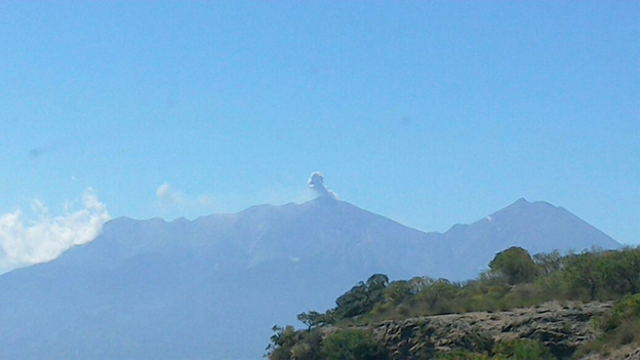 Fakta Geologis Menarik Gunung Sangeang Api: Berstatus Waspada (10316)