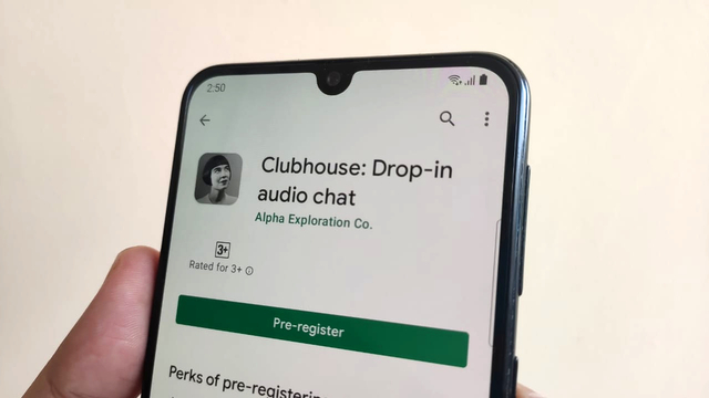 Aplikasi Clubhouse versi Android di Google Play Store. Foto: Muhammad Fikrie/kumparan