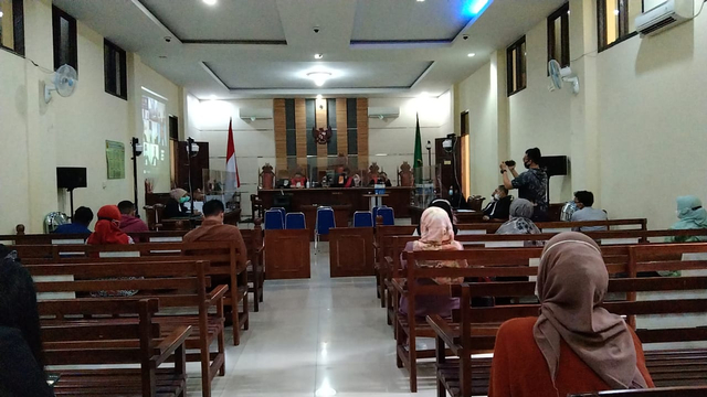 Jaksa Bacakan Tuntutan Suap Fee Proyek Pemkab Lampung Selatan (356446)