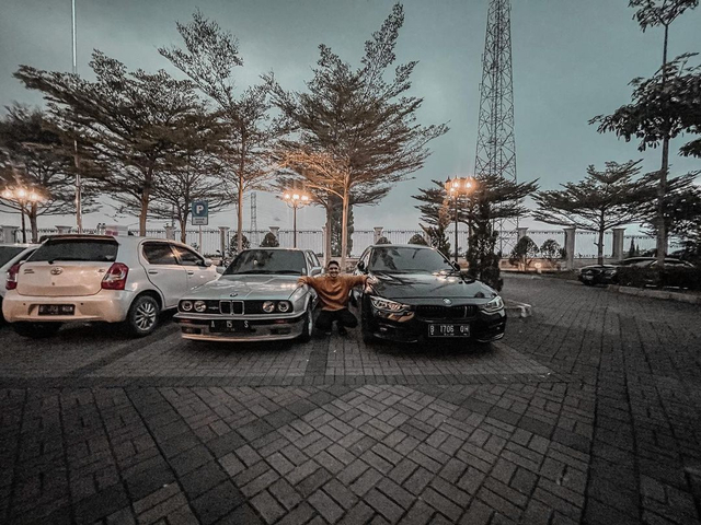 Arya Saloka bersama BMW-nya. Foto: @arya.saloka/Instagram