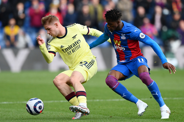 Emile Smith Rowe Bakal Warisi Nomor Punggung Mesut Oezil di Arsenal? (613355)