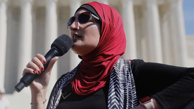 Sosok Linda Sarsour, salah satu wanita Muslim berpengaruh di Amerika Serikat. Foto: Instagram/@lsarsour