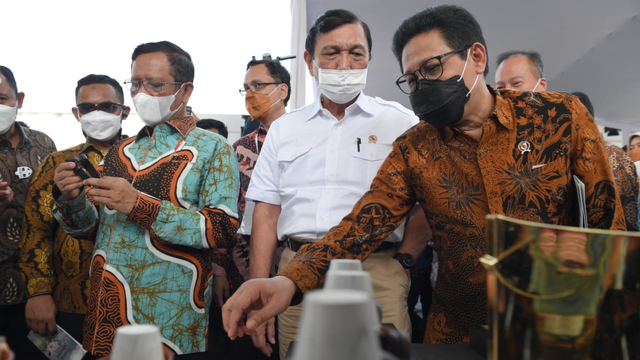 Ikut Meriahkan Festival Joglosemar, Mendes Beli Jam Tangan Kayu (32419)