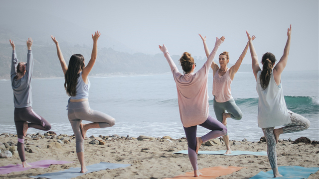 Ilustrasi tips yoga untuk pemula (Dok. Unplash/Kaylee Garrett)