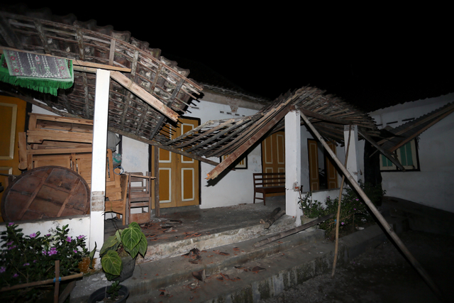 Foto: Kerusakan Imbas Gempa 5,9 Magnitudo di Blitar (8377)