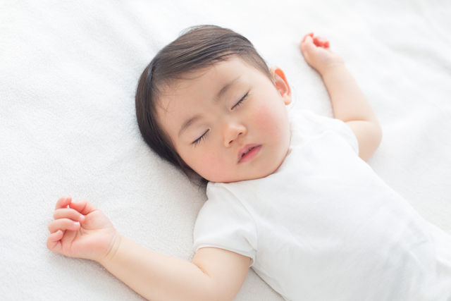 Ilustrasi anak tidur. Foto: Shutterstock