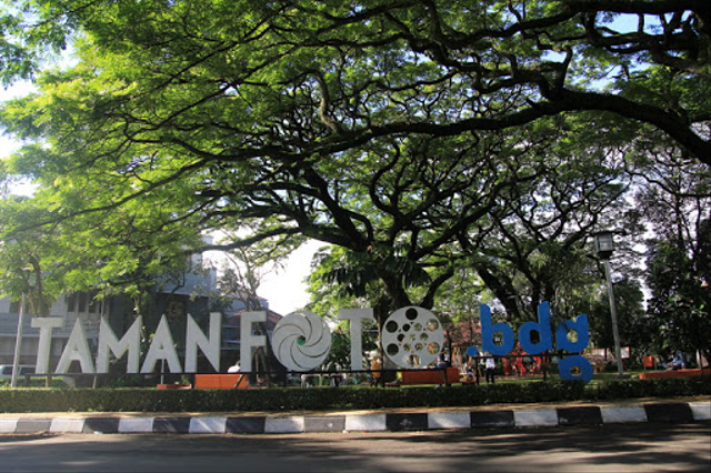 Tempat Wisata di Bandung? Yuk Intip 4 Taman Tematik Ini (21618)