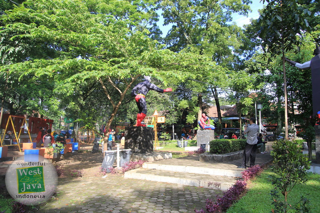 Tempat Wisata di Bandung? Yuk Intip 4 Taman Tematik Ini (21619)