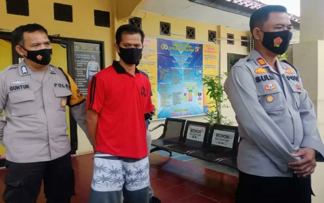 Pengakuan Pria yang Tikam Jemaah Salat Subuh di OKU: Ada Bisikan Gaib (172)