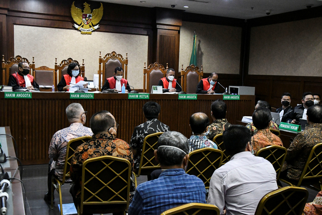 Suasana persidangan dugaan korupsi Asuransi Jiwasraya di Pengadilan Negeri, Jakarta Pusat, Senin (31/5/2021). Foto: Fakhri Hermansyah/Antara Foto