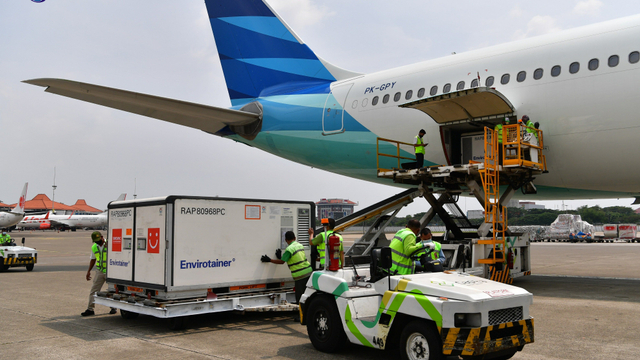 Kedatangan Lagi 8 Juta Bulk Vaksin Sinovac, Indonesia Amankan Stok Vaksin Corona (98462)