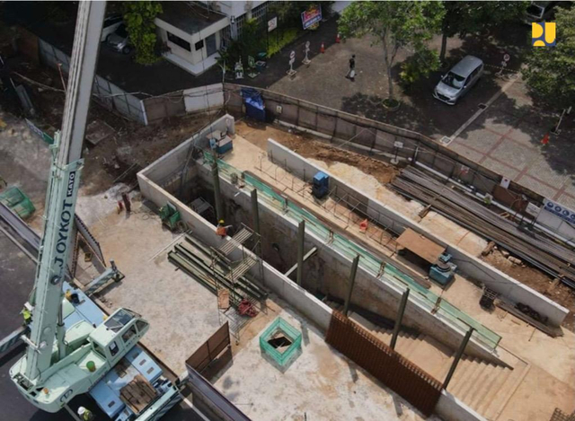 Melihat Perkembangan Pembangunan Terowongan Silaturahmi Masjid Istiqlal-Katedral (66488)