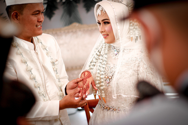 Ilustrasi pernikahan dua orang muslim. Sumber: Pixabay.com - Riski Triono