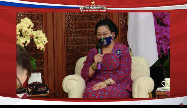 Megawati menangis saat berpidato usai menerima Bintang Persahabatan dari Presiden Putin Foto: Dok. PDIP