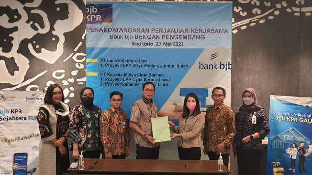 Penandatanganan kerja sama Bank BJB dengan perusahaan pengembang perumahan