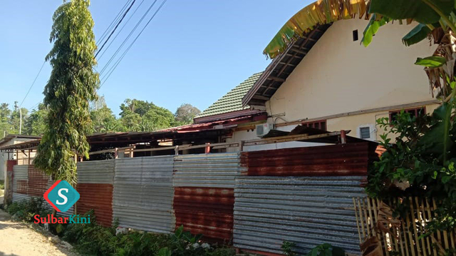 Rumah Kepala BPBD Sulbar masuk dalam pendataan rusak berat penerima bantuan dana stimulan korban gempa untuk tahap pertama. Foto: Dok. Tim Sulbar Kini