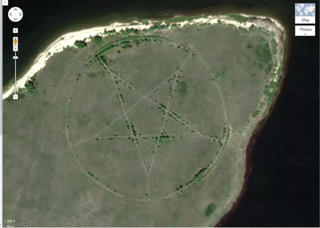 Pentagram berbentuk bintang di Kazakhstan. Foto: Google Earth