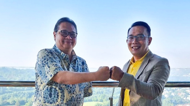 Gubernur Jabar Ridwan Kamil bertemu dengan Ketua Umum Partai Golkar Airlangga Hartanto di Hotel Intercontinental, Kota Bandung pada Sabtu (5/6/2021). Foto: Dok. Istimewa