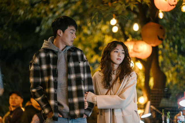 Fakta Menarik Film Sweet & Sour yang Dibintangi Krystal (144181)
