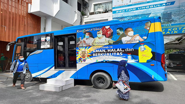 10 Bus Vaksin Keliling Kota Pekanbaru Sasar Pelosok Kampung (510413)