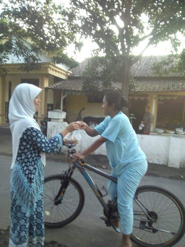 Jumat Berkah dengan Sedekah di Masa Pandemi COVID-19 (27026)