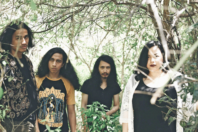 Mooner & Black Horses Kolaborasi di Konser Virtual Supermusic Nextzone Live 360 (45334)