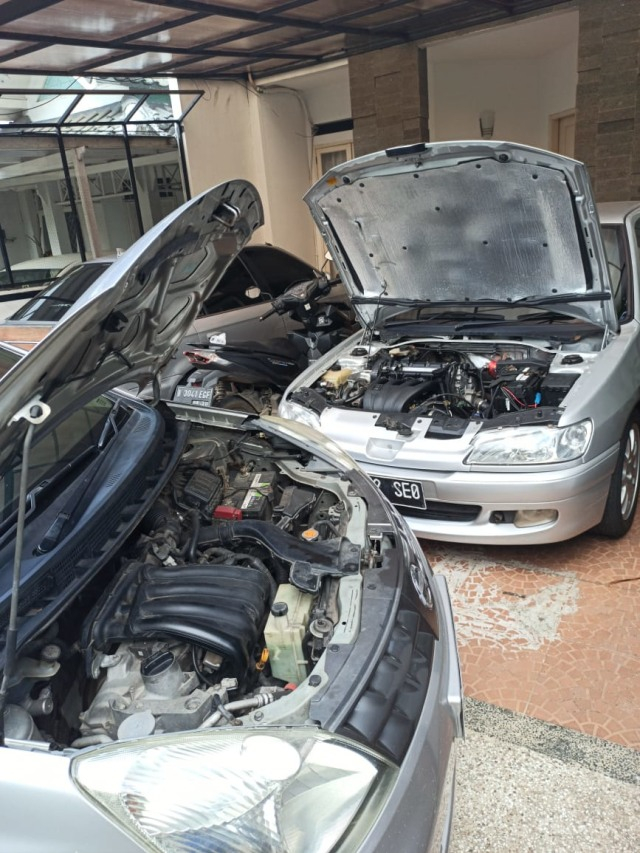 Cara Tepat Jumper Aki Mobil yang Mulai Soak (2026)