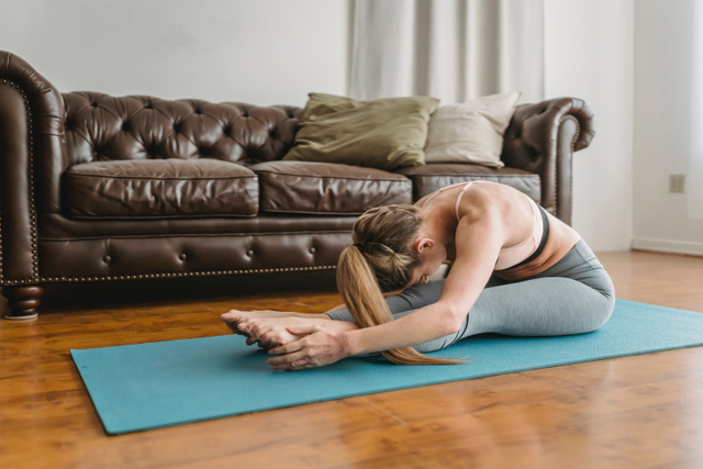 Yoga untuk Mengecilkan Perut, Berikut 5 Pose yang Terbukti Efektif (126838)