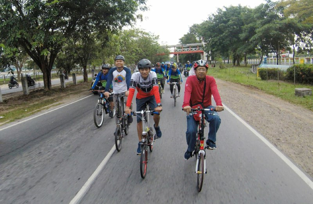 Aktivitas bersepeda di Batam, beberapa waktu lalu. (Foto: Rudi untuk Batamnews)