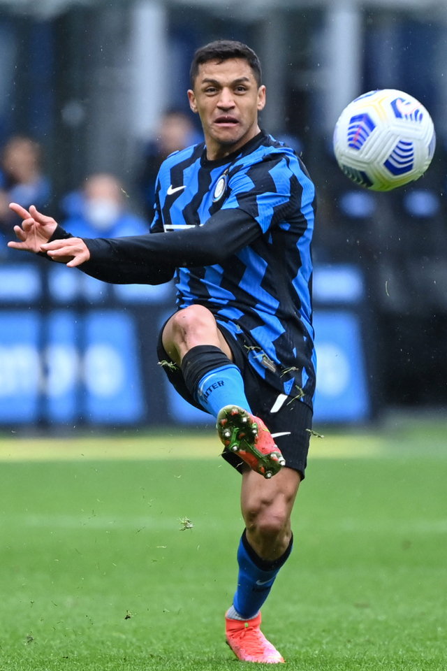 Alexis Sanchez saat membela Inter Milan. Foto: Alberto Pizzoli/AFP