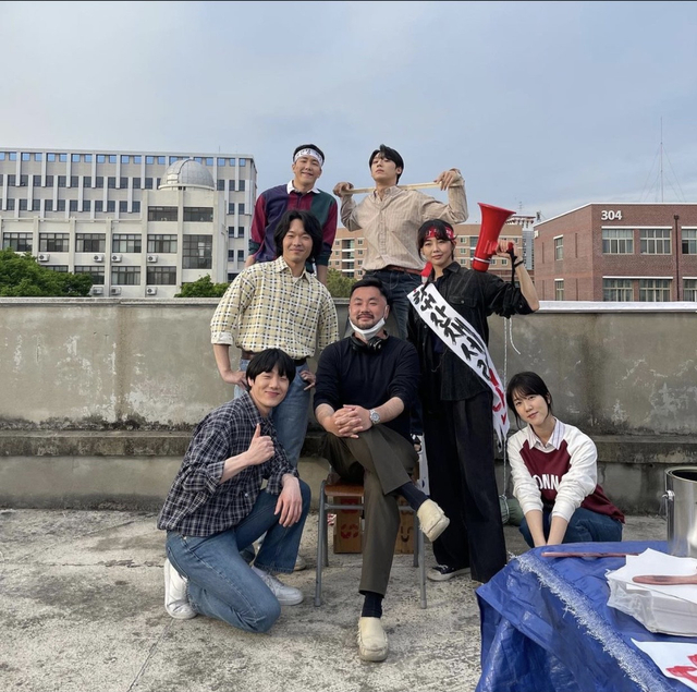 Potret Keseruan di Balik Layar Drama Korea Youth of May (177922)