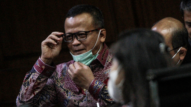 Terdakwa kasus suap izin ekspor benih lobster tahun 2020 Edhy Prabowo menjalani sidang lanjutan di Pengadilan Tipikor, Jakarta, Selasa (8/6/2021). Foto: Asprilla Dwi Adha/ANTARA FOTO