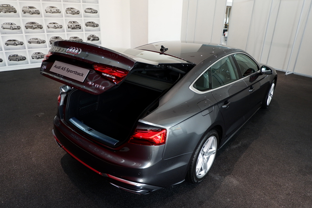 Sedan Audi A5 Sportback Meluncur, Goda Pebisnis Muda Indonesia (129356)