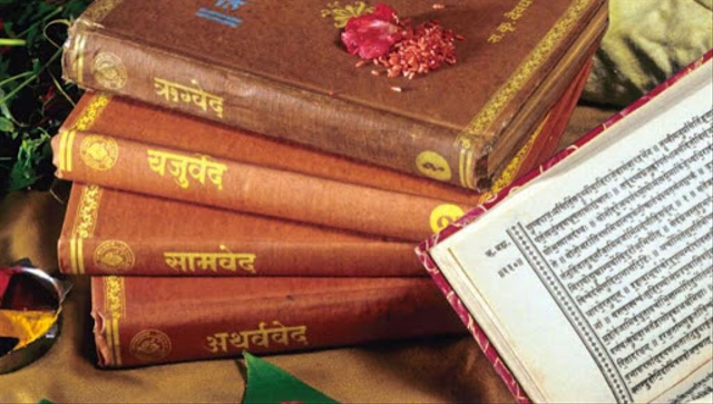 Ilustrasi Weda, kitab suci agama Hindu. Foto: The Scoop India