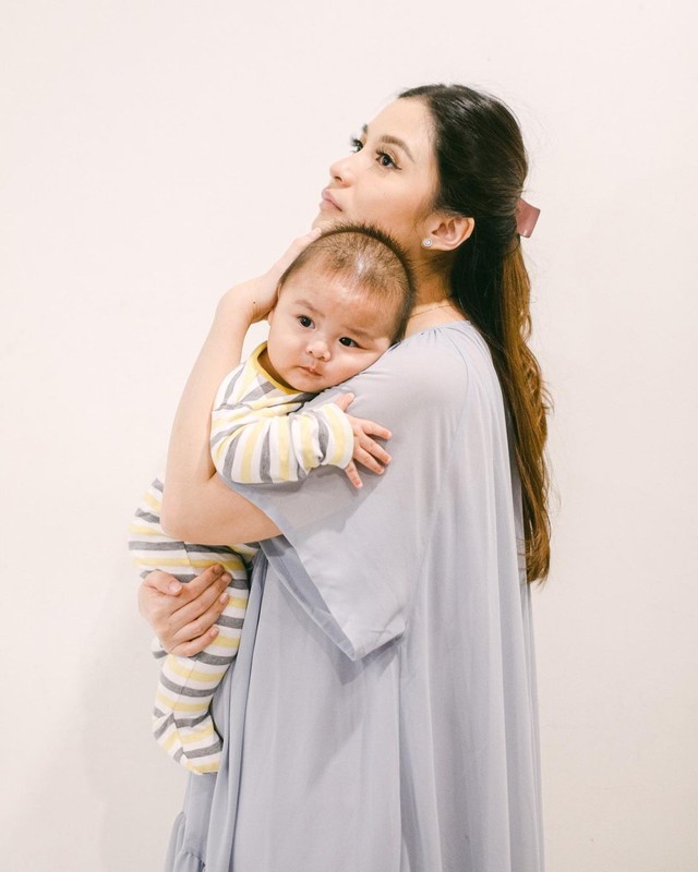 Chelsea Olivia dan anaknya, Dante. Foto: Instagram/@chelseaoliviaa