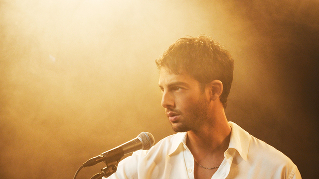 Kenalan sama Darin, Musisi Swedia yang Baru Rilis Lagu Can't Stay Away (150184)