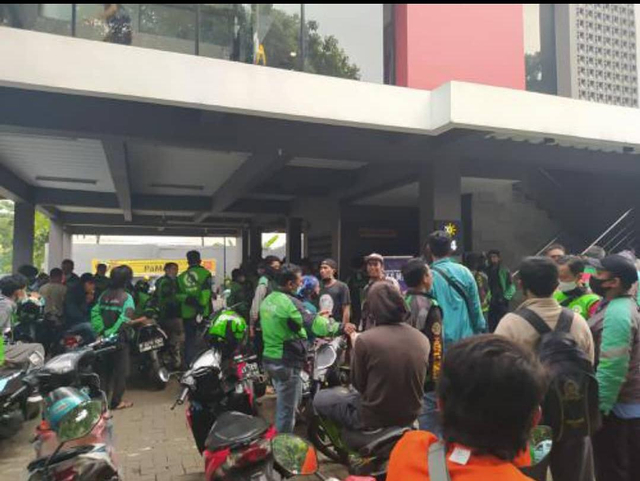 Begini Cerita Para Ibu yang Rela Buru Menu BTS Meal dari McDonald's Demi Anak (106635)