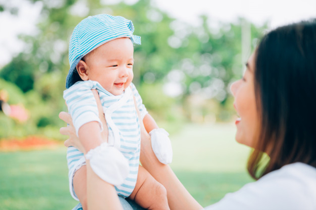 Perkembangan Bayi 3 Bulan yang Perlu Diketahui (13229)