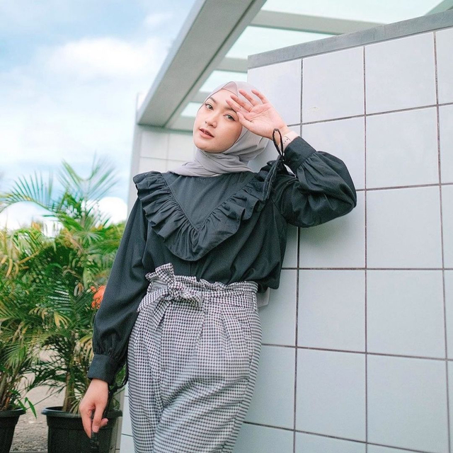 Baju Korean Style sampai Combro Gurih, Cek Rekomendasi UMKM Teman kumparan Ini! (270196)