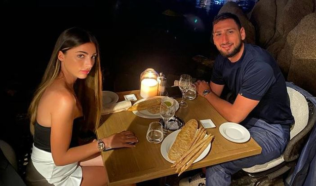 7 Bidadari Cantik Pasangan Pemain Bintang Timnas Italia di Euro 2020 (25065)