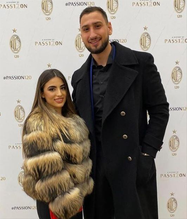 7 Bidadari Cantik Pasangan Pemain Bintang Timnas Italia di Euro 2020 (25066)
