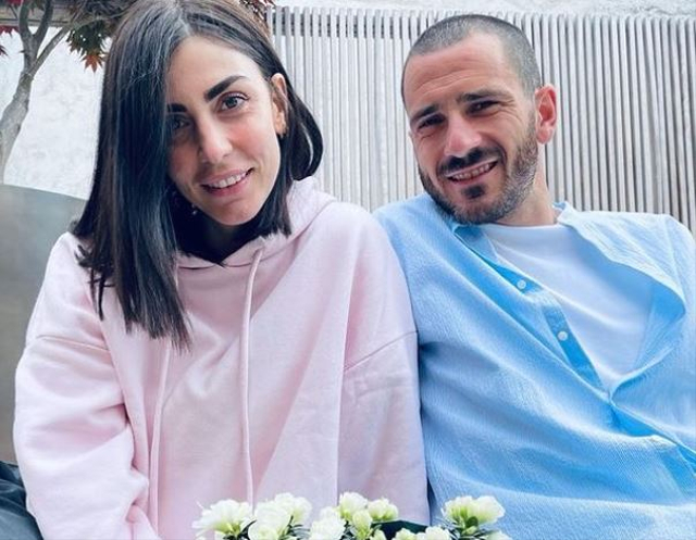 7 Bidadari Cantik Pasangan Pemain Bintang Timnas Italia di Euro 2020 (25067)