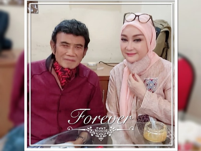 Langgeng, Ini 5 Potret Keharmonisan Rhoma Irama dan Ricca Rachim (16491)