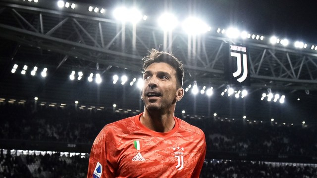 7 Alumni Euro 2004 yang Masih Main hingga Kini, Ada yang Berusia 43 Tahun (270302)