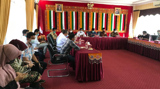 Pemerintah Aceh Bahas Percepatan Investasi Murban Energy UEA di Pulau Banyak (25933)