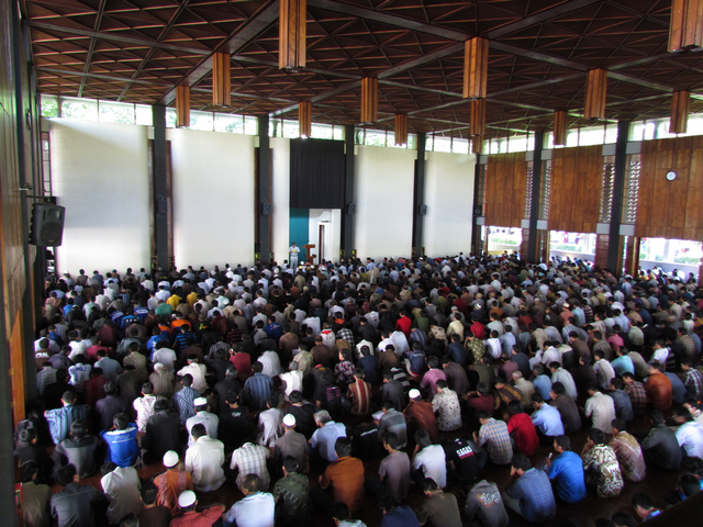 Ilustrasi jamaah sholat Jumat. Sumber: Flickr.com - Yudha P Sunandar