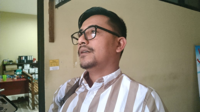 Kasat Reskrim Polresta Bandar Lampung Kompol Resky Maulana saat diwawancarai di Mapolresta Bandar Lampung. | Foto : Bella Sardio/Lampung Geh