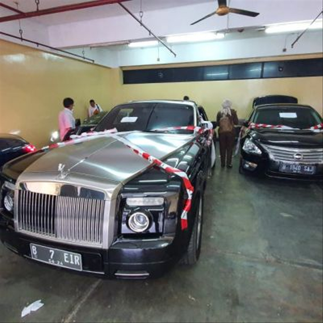 Rolls-Royce Phantom Coupe, 2009 yang dilelang Kejaksaan Agung. Foto: Dok. Istimewa